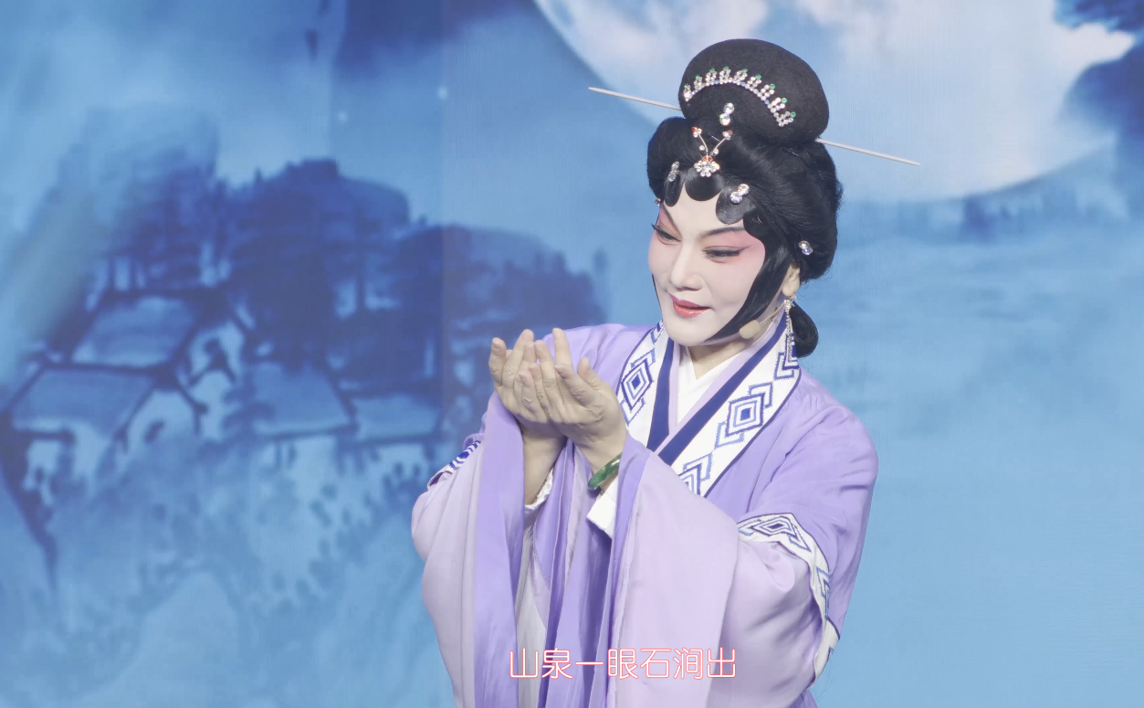 李仙花演员图片